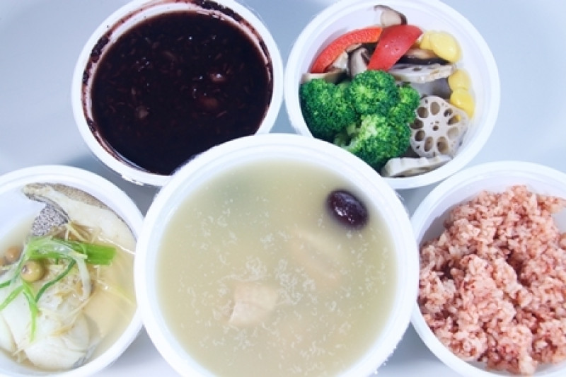 產後月子餐選擇太多～但郭老師月子餐是讓我滿意的！