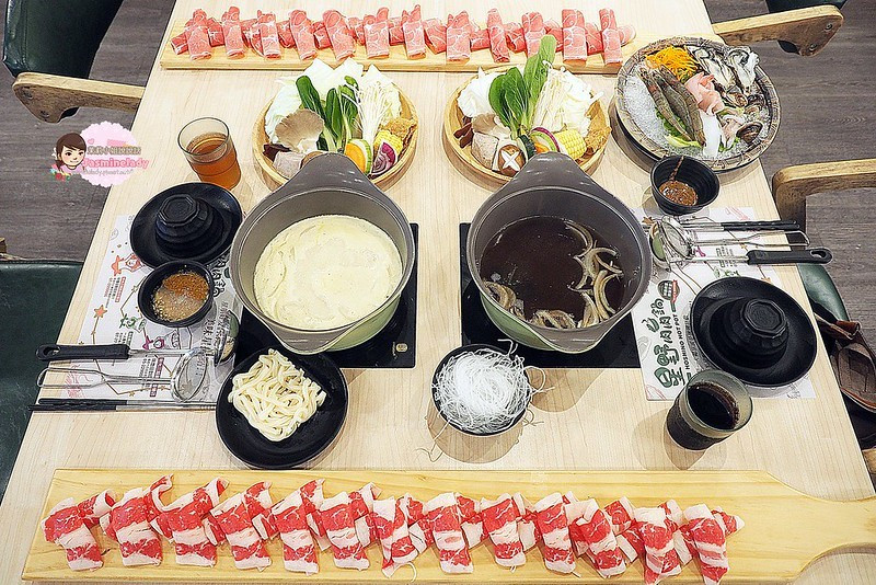 【高雄│鳳山】星野肉肉鍋 鳳山青年店│超長大份量肉盤！雙人套餐划算品質優（文山特區美食）