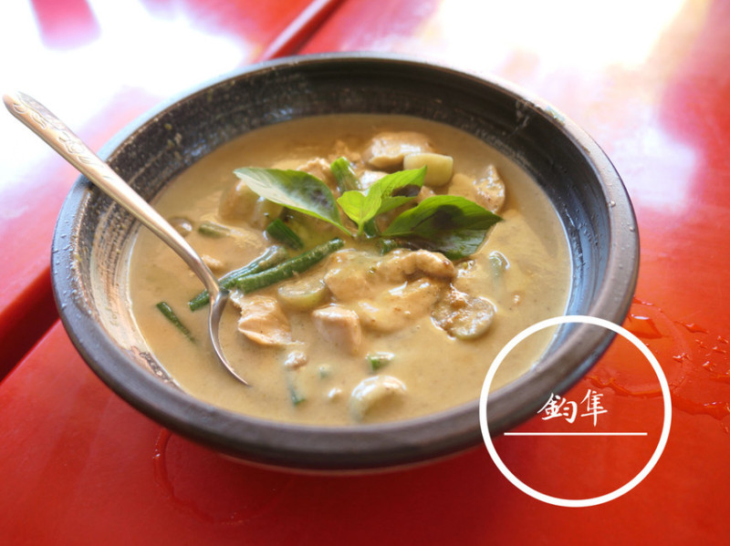 FOOD｜台東卑南—Jim Jum 鈞隼泰式陶鍋料理餐廳｜台十一線上傍海的露天泰式風味料理｜富山護漁區、杉原海水浴場