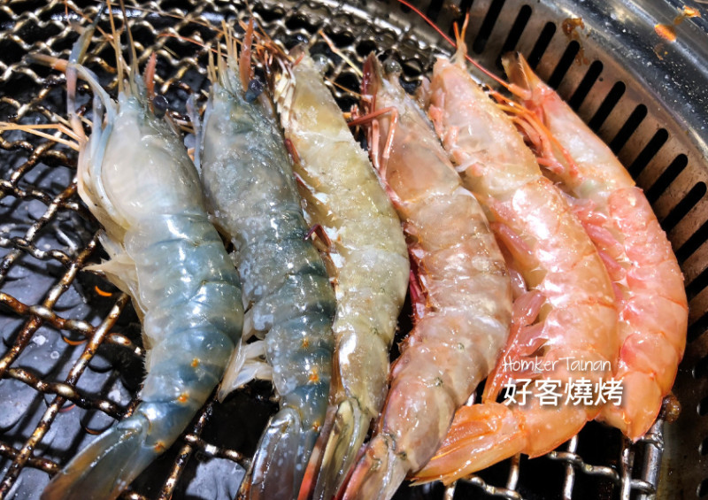 ∥台南食記∥好客燒烤酒吧/台南FOCUS店/太蝦啦/燒肉吃到飽/吃海鮮配調酒好有Feel