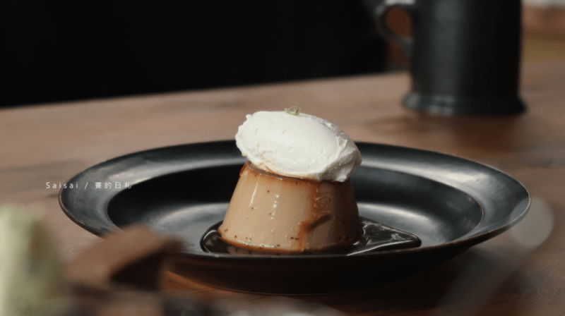 花蓮咖啡廳 龍宮｜七星潭旁的龍宮，室內好似回到海底中一般的寧靜。