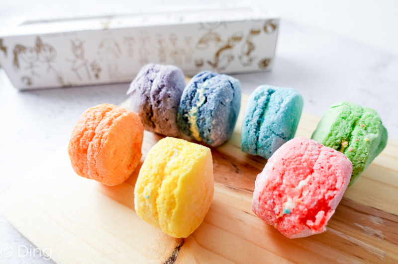 團購宅配美食 少女心爆發，「WTLA四寶威媽咪職人手作」可客製化彩虹馬卡龍，非常適合送禮喔！