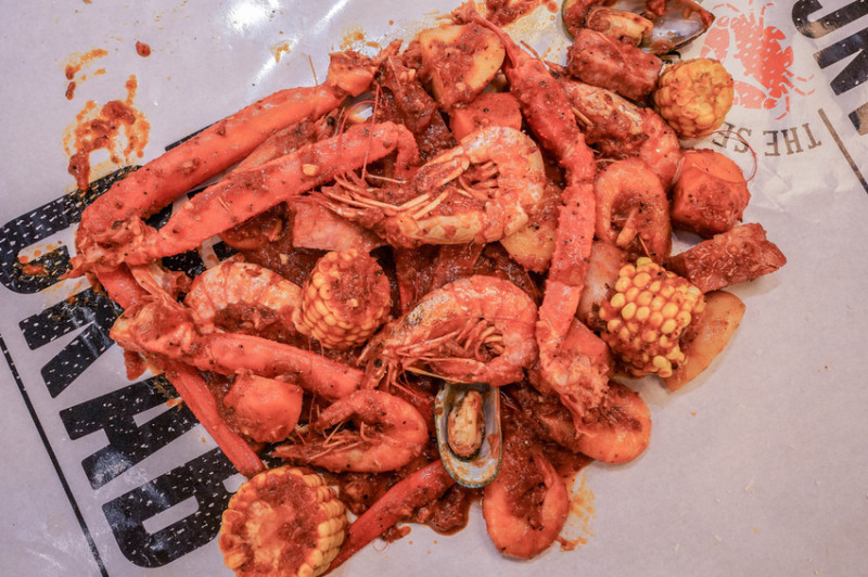 Dancing Crab Taipei - 蟹舞台北x魔王 台北信義區 體驗徒手吃海鮮的樂趣 微風南山atre新開幕餐廳 風靡日本手抓海鮮餐廳 捷運101世貿站 內文有交通資訊