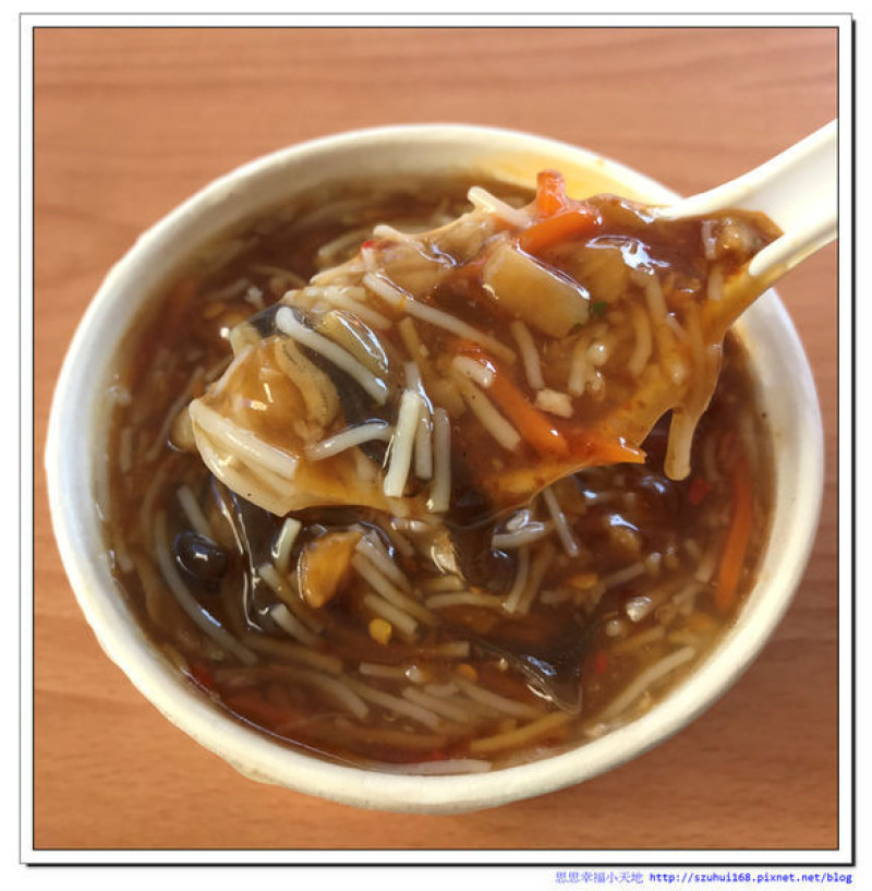 ★宜蘭 連吃六天都不會膩的米粉羹早餐就在媽祖廟埕餐車，是五結在地人必吃早餐，晚來就NO蘇