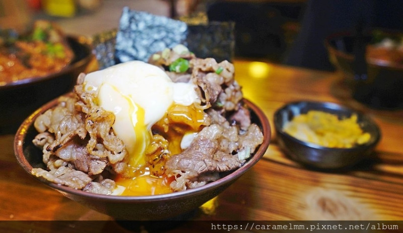 【苗栗頭份】川牛木石亭 親民價格份量實在高CP值丼飯 拉麵 頭份百元美食 頭份美食 頭份外送美食 文附川牛木石亭菜單 近頭份大潤發