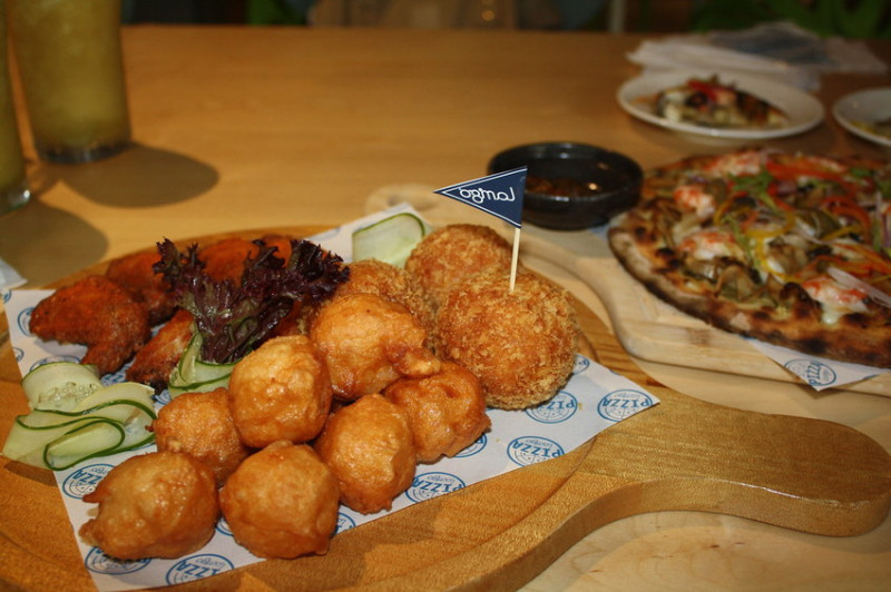 【台北大安區】LamigoLaman - 除了拉麵之外還有超好吃的現烤手作披薩|下午茶,聚餐的好地方 @東吃東吃到處吃