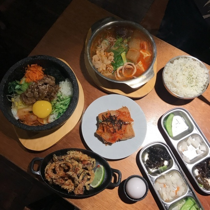 🍄四米大石鍋拌飯專賣 臺北美食-中山站-eateatforfun