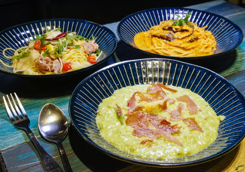 [高雄駁二美食]KYOMO PASTA義大利麵専売-彩色老屋品嘗日籍師傅好手藝 - 美食好芃友