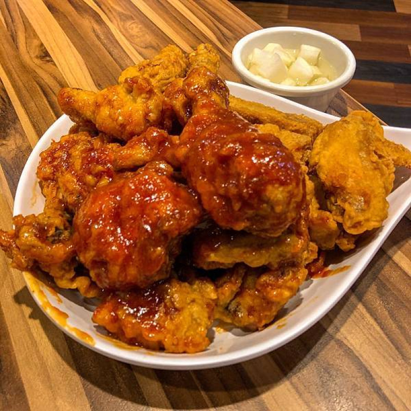 韓國老字號人氣炸雞連鎖品牌－起家雞 板橋民族店(附完整菜單)