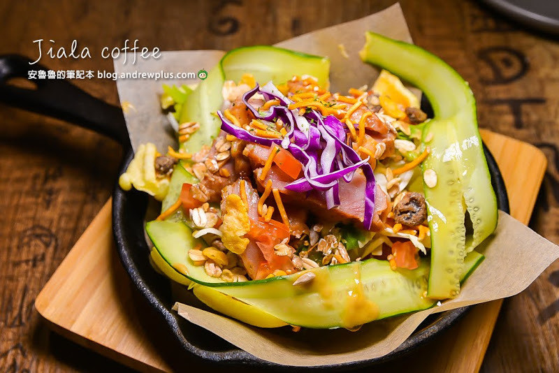 Jiala coffee-榮星花園旁用料豐富的熱壓吐司和杯子鬆餅