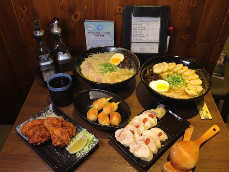 山禾堂拉麵-新品上市陪你過暖年~銀座雞白湯拉麵/新宿柚子鹽雞拉麵.清爽報到！現在消費就送紅包袋和刮刮卡/浮誇草莓雙人拉麵套餐.限期供應中｜台南拉麵推薦.免費加麵2次.近台南好市多 - 進食的巨鼠