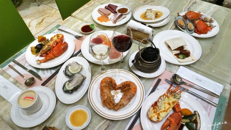 ★高雄鼓山★【林皇宮森林百匯】高雄自助餐吃到飽推薦/史上最奢華吃到飽餐廳。