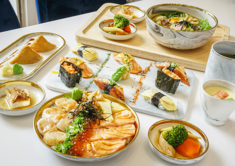 [高雄]Timeless Taste食光約定創意日式料理-壽司九宮格任你搭~高C/P值網美風日式壽司店 - 美食好芃友