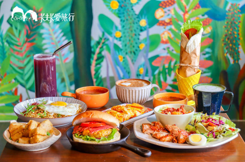 宜蘭早午餐-铁支路早午餐｜美麗冬山車站前風格早餐！鴨賞捲餅牛肉堡炒泡麵