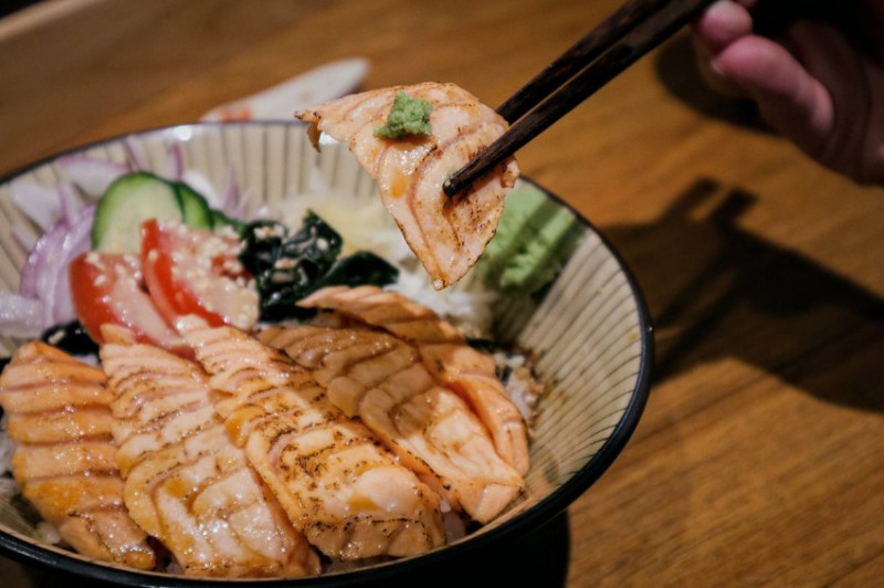 台北信義｜熊屋～好想私藏的日式平價家料理！只有六個座位的巷弄暖心食堂（捷運101世貿站)～