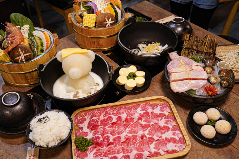 【基隆美食】暖鍋物 義二路店｜基隆火鍋｜澎派菜盤｜宵夜｜