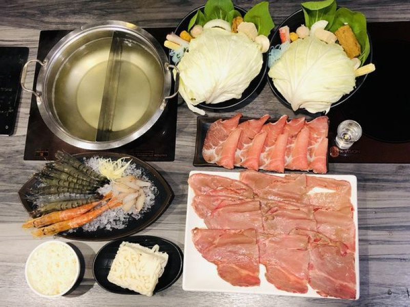 【台北捷運中山國中站】幕間一鍋/獨特炙燒火鍋肉品、金箔清酒火鍋專門店