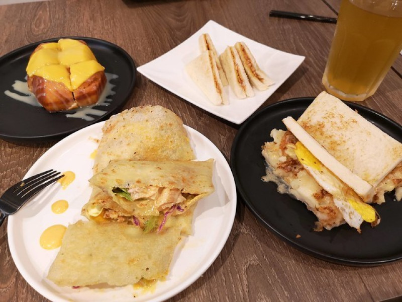 【台中 豐原】在森林吃早餐、餐具很有質感，粉漿蛋餅、炸饅頭、免費wifi『木林森早午餐』