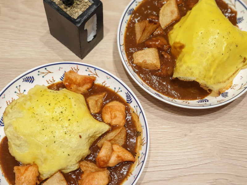 高雄美食||前任炸貨店 x Curry-找回自己喜愛的事情重新出發，吃咖哩還能解憂愁 ||鳳山區、平價美食、咖哩飯