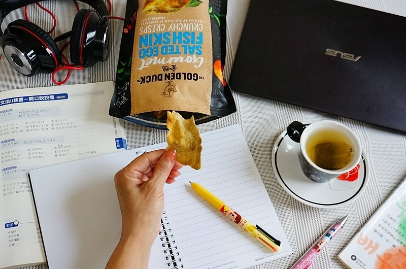 金鴨鹹蛋黃炸魚皮、鹹蛋黃薯片｜米其林美食節指定零食台灣也買的到哦!!