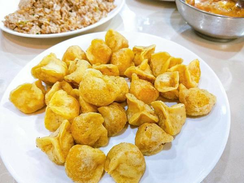 美食【馬祖。儷儐餐廳】炸黃金餃、老酒蛋必點｜南竿推薦餐廳｜可安排無菜單料理｜內含完整菜單