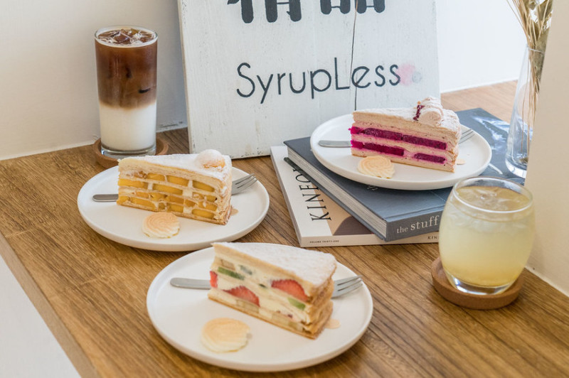 台北小巨蛋水果手工千層 稍甜SyrupLess 韓風下午茶 網美打卡點