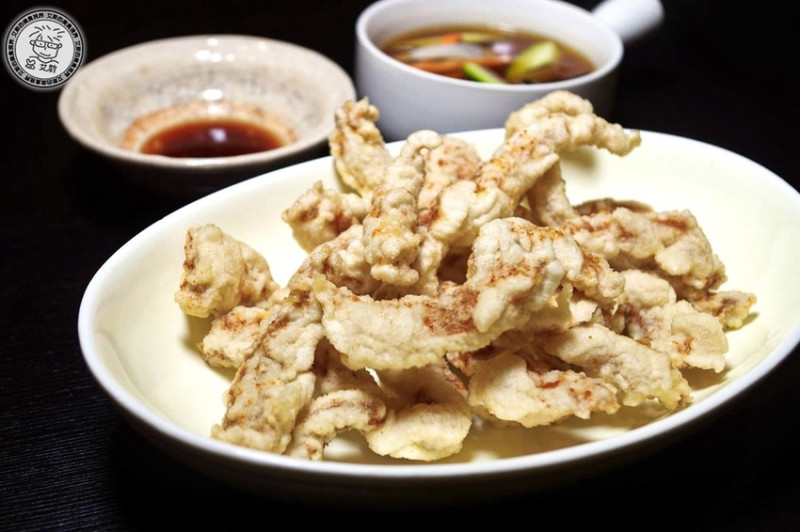 [韓國菜．中華料理]連韓國人都讚不絕口的中韓料理．黑嘛嘛炸醬麵真是好吃．韓華園