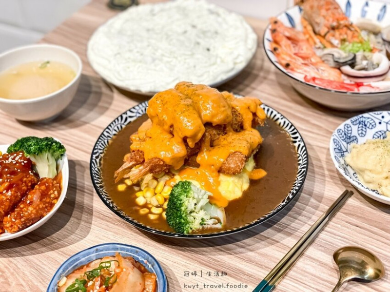 【喜然】東門市場小吃美食推薦，咖哩蓋飯130元起，厚工海鮮高湯，尬每日新鮮海產的海味饗宴！菜單/4.6星高評價