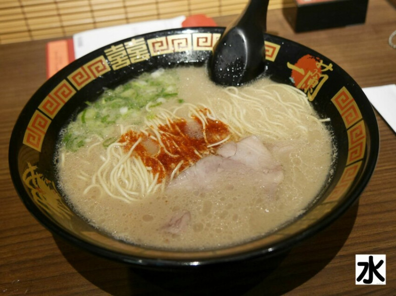 【食記】台北天然豚骨拉麵専門店~一蘭拉麵台灣台北別館@信義捷運台北101&世貿&市政府 : 每次吃都要排兩小時,拜託店開多一點