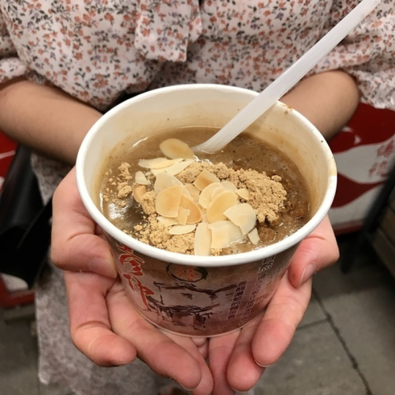 🍄彥仲麵茶 彰化美食-鹿港-eateatforfun