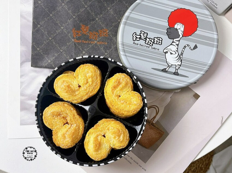 紅髮斑斑 蝴蝶酥 逢甲伴手禮，每日現烤超人氣搶手排隊心型餅乾，4天才能誕生的層層酥脆令人著迷