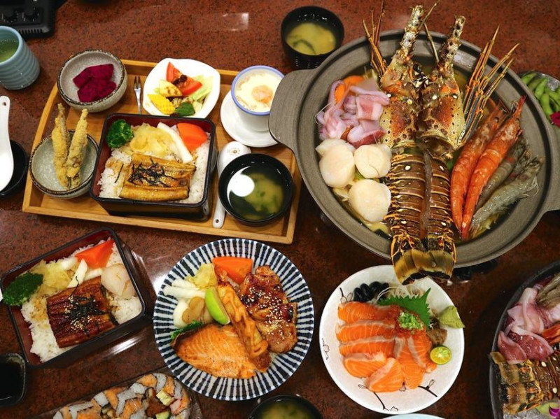 三船の鰻丼-嘉義總店：嘉義鰻魚名店，讓你吃到外銷日本的最肥美鰻魚丼飯/多樣精緻日本料理、壽司、火鍋餐點，美味大滿足｜嘉義聚餐餐廳推薦.日本料理.鰻魚專賣店 - 進食的巨鼠