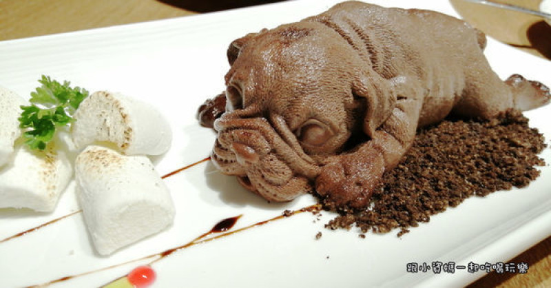 【台北車站美食記】5鄉地Cinque Terre手工披薩  義大利麵  超萌鬥牛犬甜點 北市10大必吃窯烤披薩 中正區人氣餐廳推薦