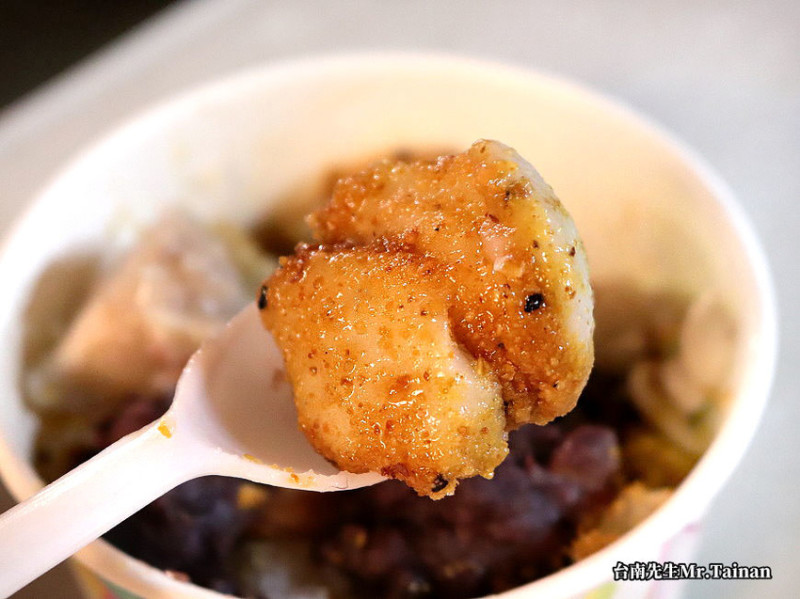 台南麻糬／純糯米手工製作／台南夜市第一家／限量供應想吃早點來／吃完會懷念想要天天吃／隱藏版點法老饕才知道／麻糬控一吃就愛上