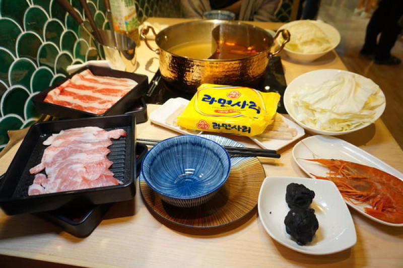 [高雄美食] 潮之鍋物-漢來集團新品牌超市火鍋/ 高雄火鍋推薦/ 漢來火鍋推薦