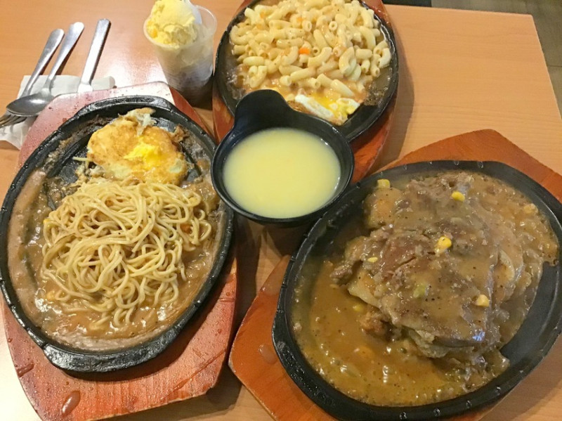 內壢平價美食[白鬍子厚切牛排] 屢吃不爽