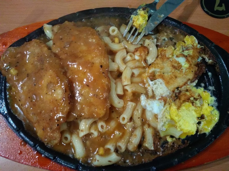 內壢平價美食[白鬍子厚切牛排] 物美價廉很划算