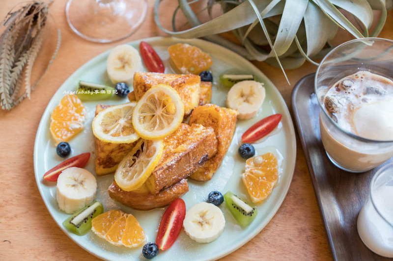 香濃軟嫩2.0版法式吐司｜K-Cafe 來自日本湘南風情的精品咖啡專門店｜東區早午餐、忠孝敦化站美食｜手沖咖啡、下午茶