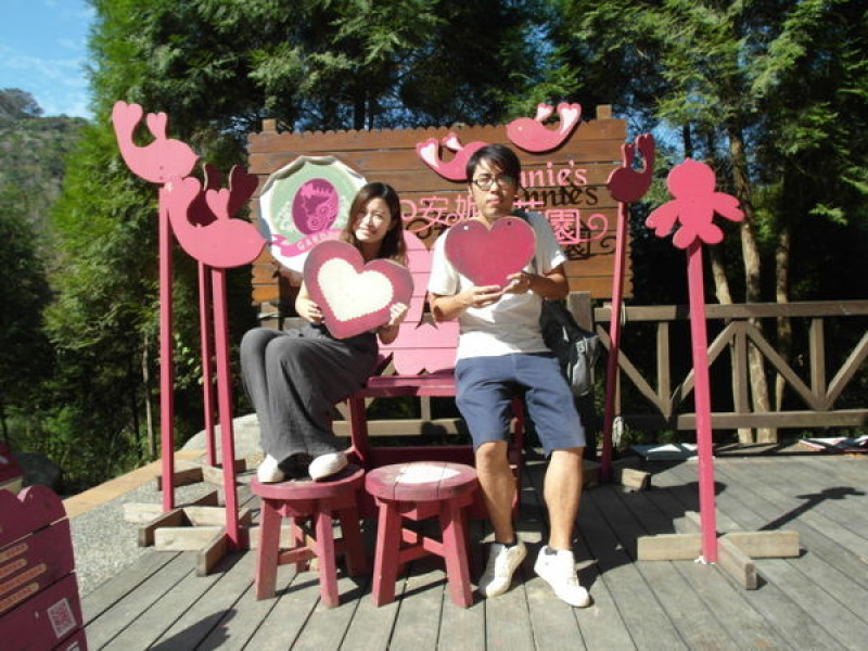 [旅遊]台中輕旅行 收藏幸福~//安妮公主花園//好適合愛拍照的你來玩玩，我整個拍瘋了!!!!❤❤一起來當公主吧!!!❤❤--台中