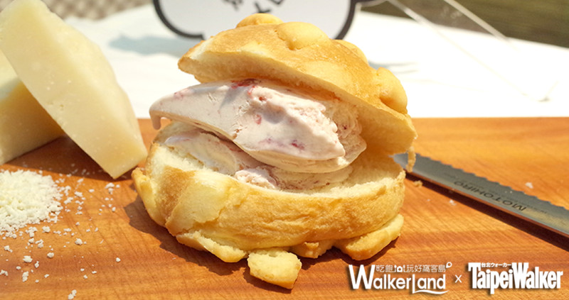 草莓口味只有這裡有！「世界第二好吃的現烤冰淇淋菠蘿麵包」進駐東區