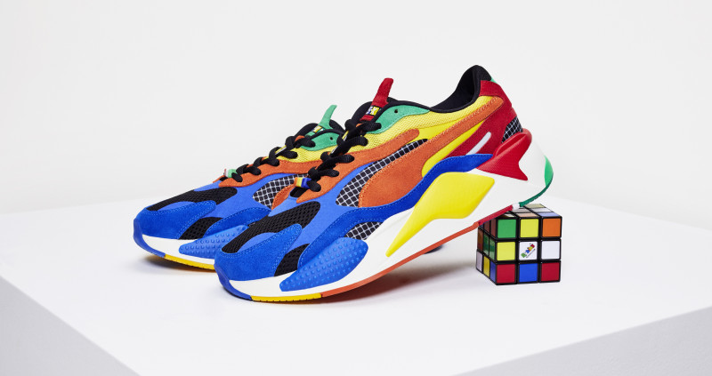 勸敗聖誕清單再加一！PUMA X RUBIK’S魔術方塊聯名限定，11／21起PUMA指定門市限量發售，這雙穿上去茫茫人海中一眼就能看見你。