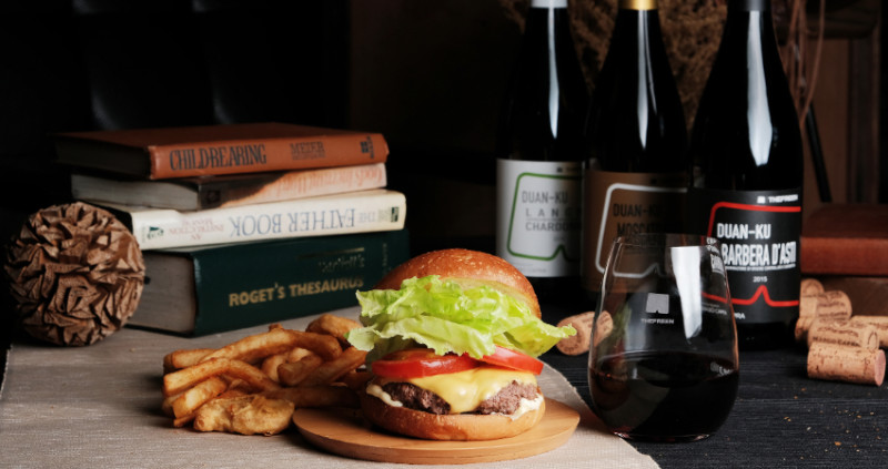 人生食堂 》 打破速食=不健康！從嘉義發跡的「樂檸漢堡」堅持走自己的路，自製天然酵母發酵麵團讓漢堡包更美味，新鮮蔬果與進口牛肉打造高品質美味。