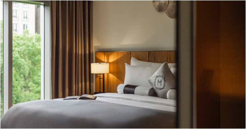 慕軒飯店攜手LA MER打造高級感住房體驗！輕奢入住再送4件組旅行保養。