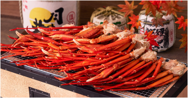 十二廚4人同行1人免費！期間限定再加碼「松葉蟹 肋眼牛肉」吃到飽。