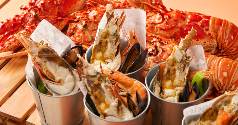 母親節吃到飽推薦！喜來登、晶華、米崙吃到飽比拚龍蝦牛排與甜點陣容。