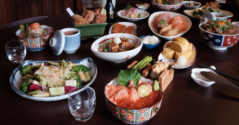 37道日式料理吃到飽！花蓮老屋日式丼飯升級吃到飽，花蓮必吃米崙丼飯屋。