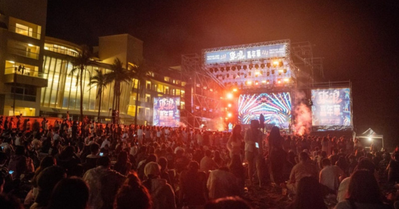 2025東浪嘉年華！音樂會卡司星光熠熠 水上活動、大型風箏展演、親子體驗全攻略。