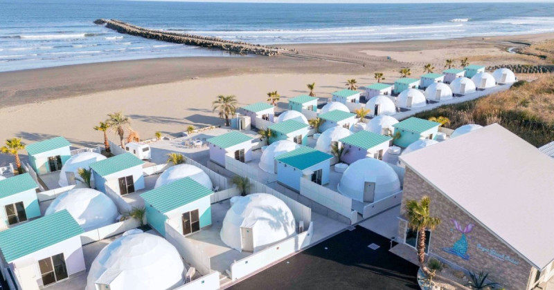 東京近郊茨城超美Sugar Beach豪華露營×水族館聯名房，入住還送門票與獨家周邊。