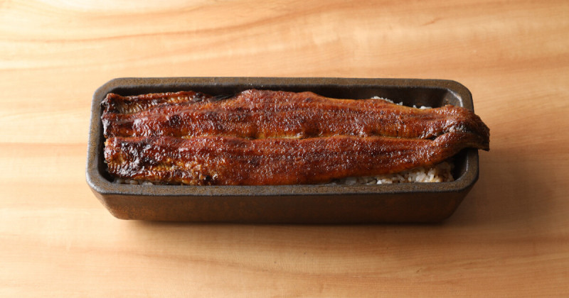 老字號鰻魚老店進駐京都伏見稻荷大社，一天搞定千本鳥居和極品鰻魚飯兩大願望。