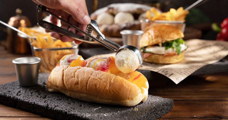 冰淇淋熱狗好吃又好看！君品茶苑「夏日冰淇淋派對」再送泳池券。